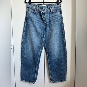 GAP High-Rise Crossover Barrel Jeans, US 30/10P